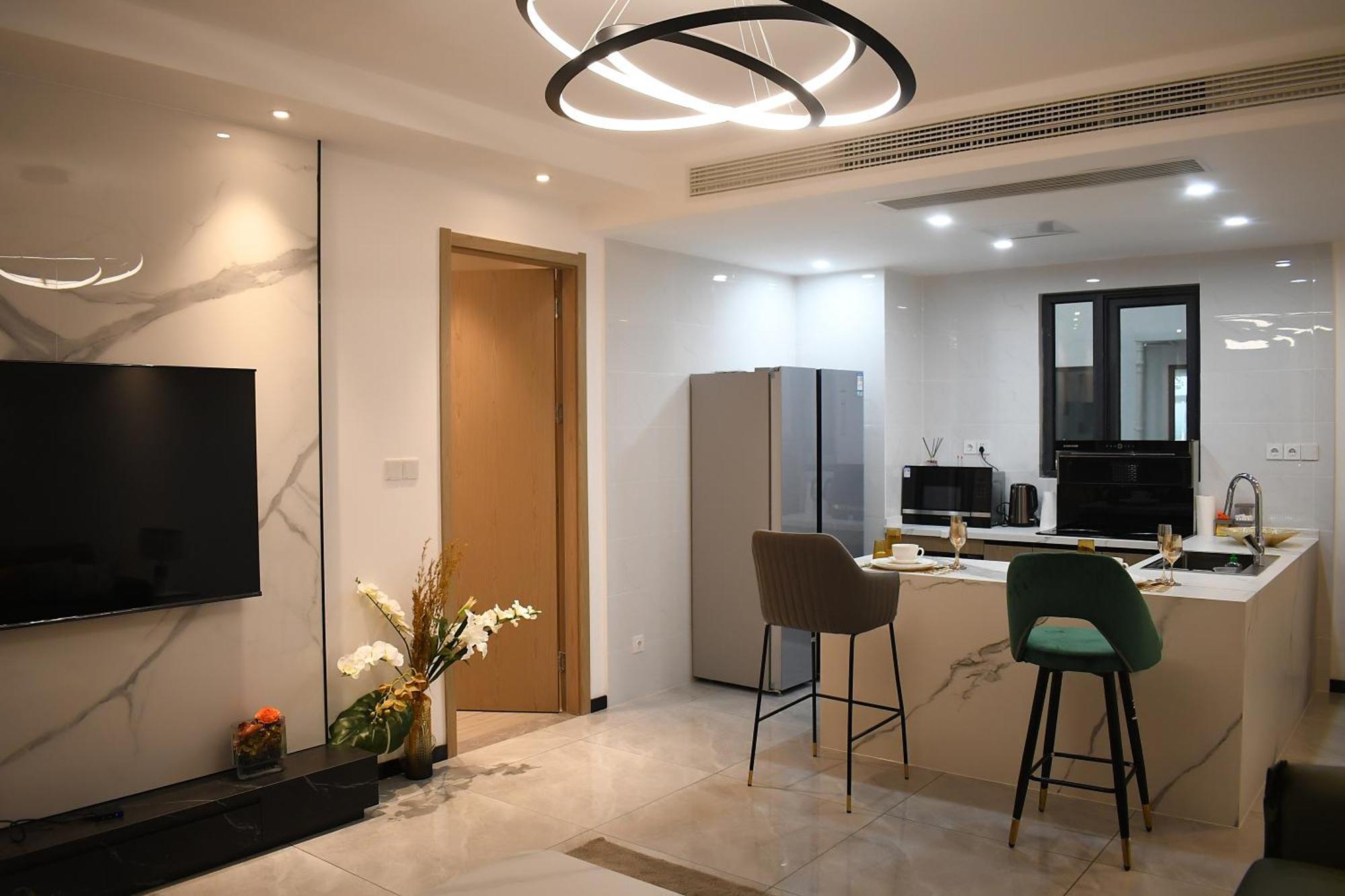 Gracey Concierge Apartments - Avenue Uvira Киншаса Екстериор снимка